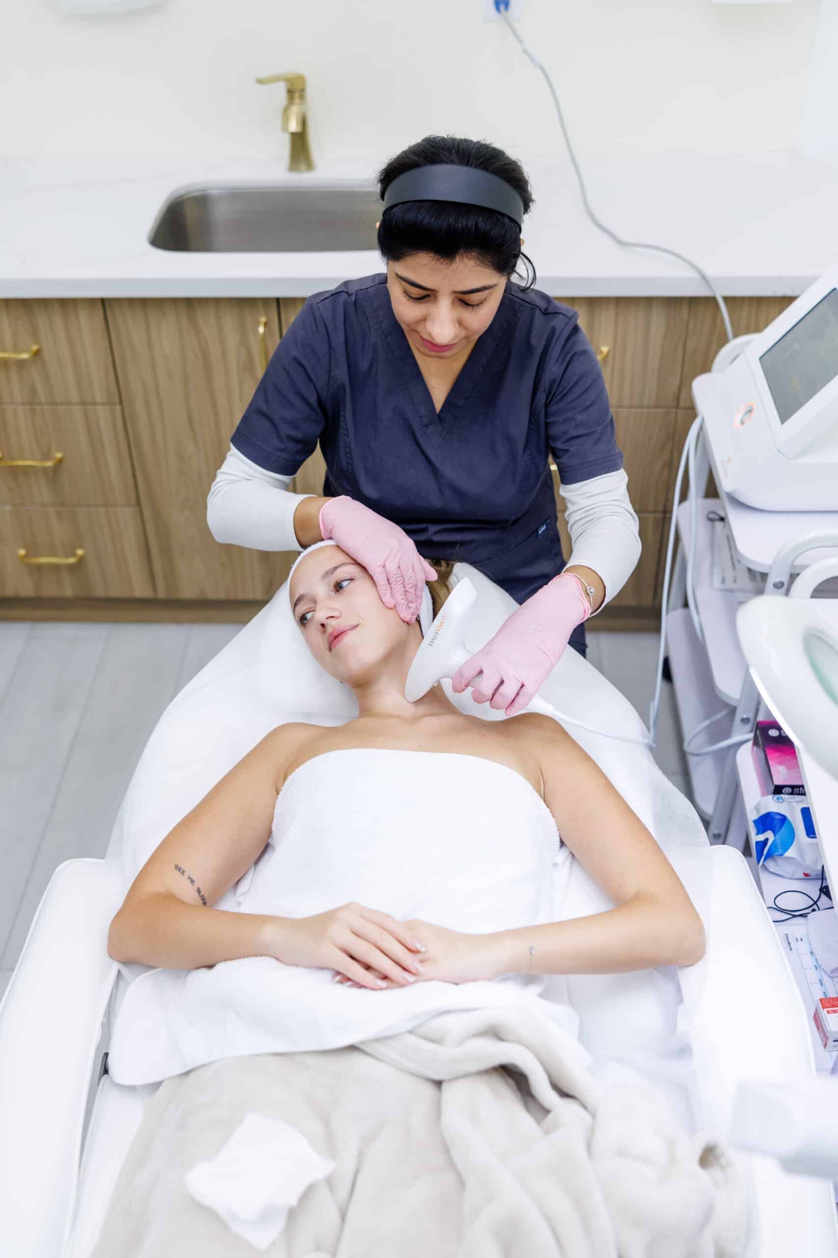 Why Client Choose Venus Viva™ MD Skin Resurfacing
